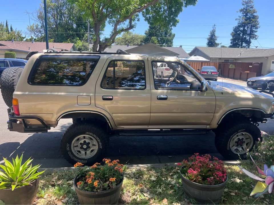 1995 Toyota 4Runner 2nd Gen - Image 3 of 13