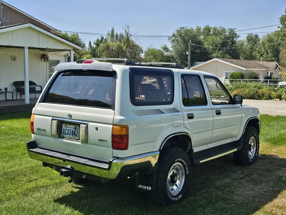 1995 Toyota 4Runner 2nd Gen - Image 2 of 15