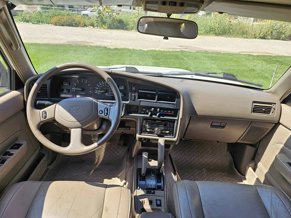 1995 Toyota 4Runner 2nd Gen - Image 9 of 15