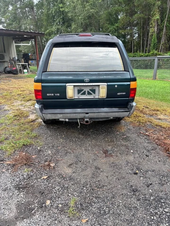 1995 Toyota 4Runner 2nd Gen - Image 7 of 14