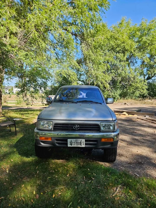 1995 Toyota 4Runner 2nd Gen - Image 2 of 19