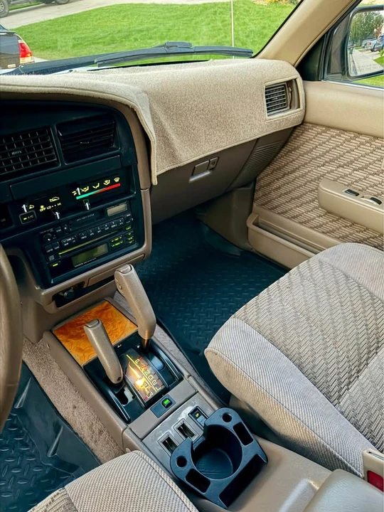 1995 Toyota 4Runner 2nd Gen - Image 5 of 9