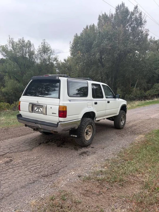 1995 Toyota 4Runner 2nd Gen - Image 5 of 14