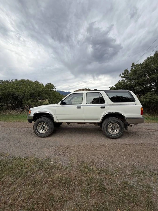 1995 Toyota 4Runner 2nd Gen - Image 8 of 14