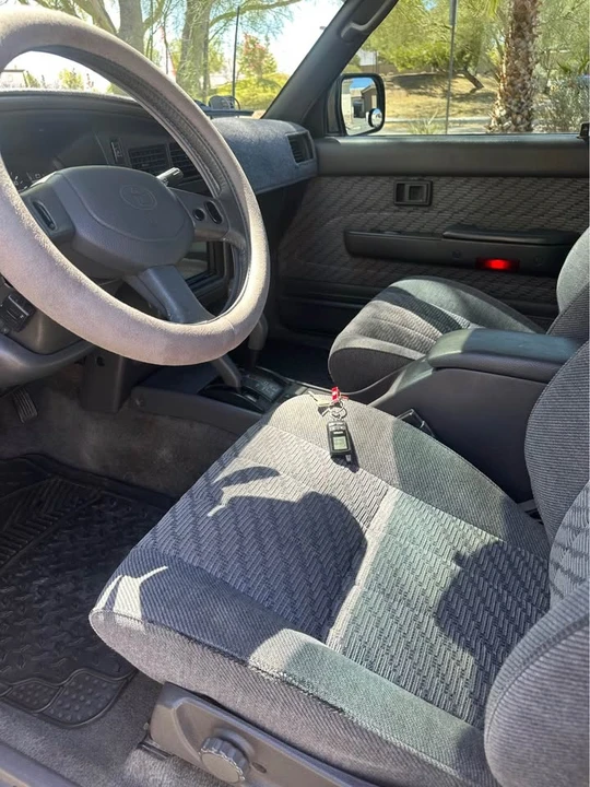 1995 Toyota 4Runner 2nd Gen - Image 8 of 14