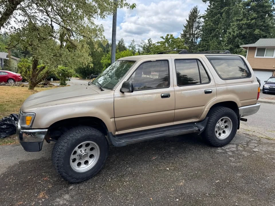1995 Toyota 4Runner 2nd Gen - Image 11 of 12