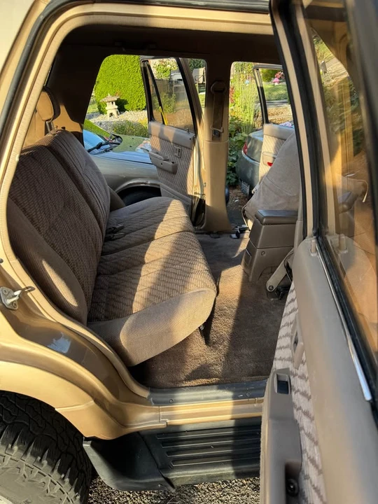 1995 Toyota 4Runner 2nd Gen - Image 7 of 12