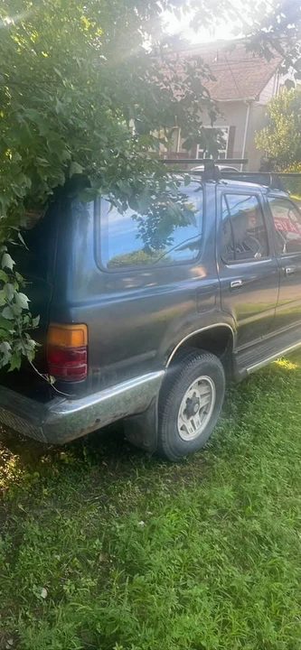 1995 Toyota 4Runner 2nd Gen - Image 10 of 17
