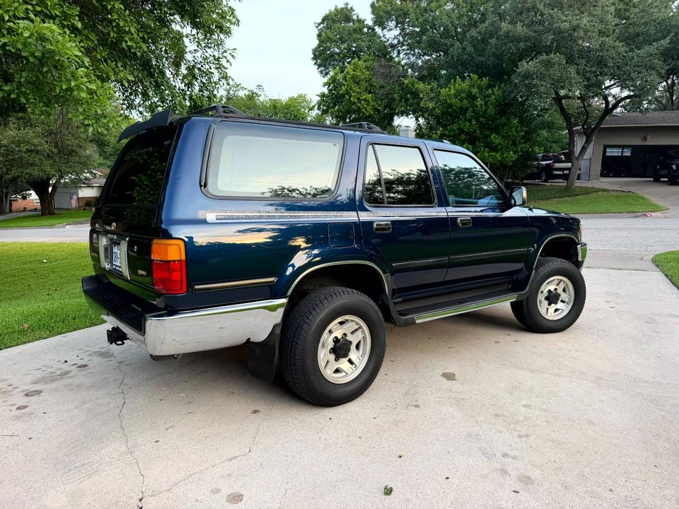 1995 Toyota 4Runner 2nd Gen - Image 8 of 24