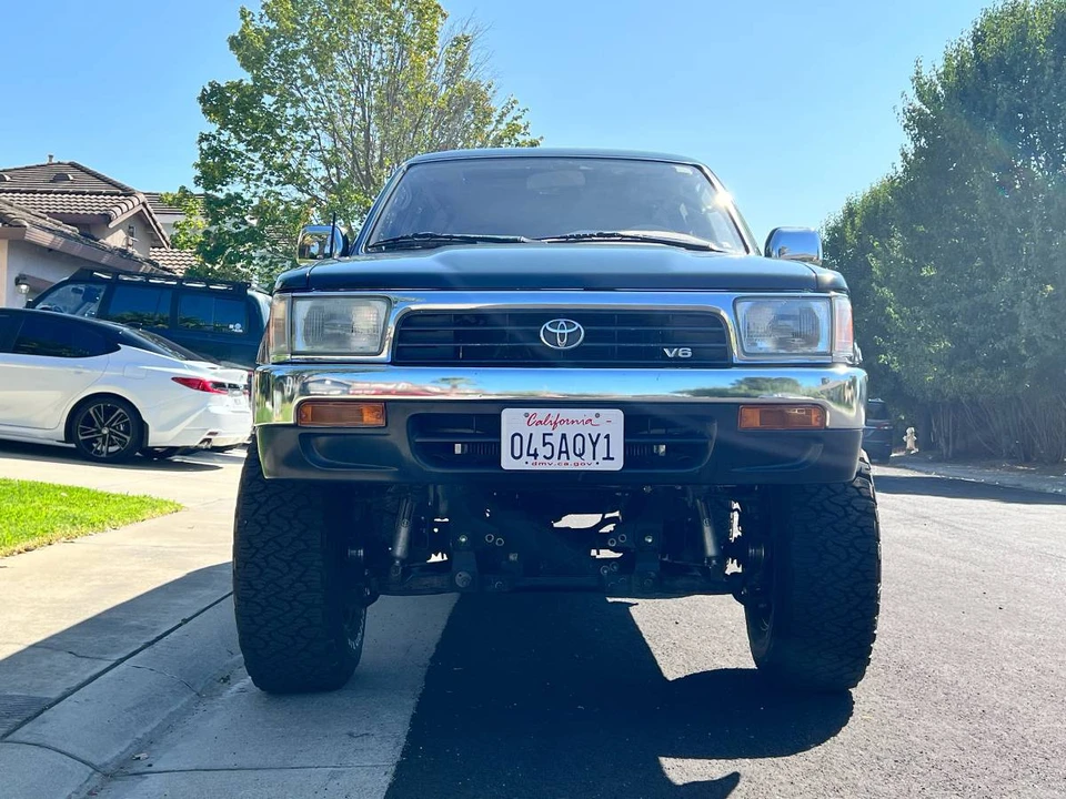 1995 Toyota 4Runner 2nd Gen - Image 9 of 24