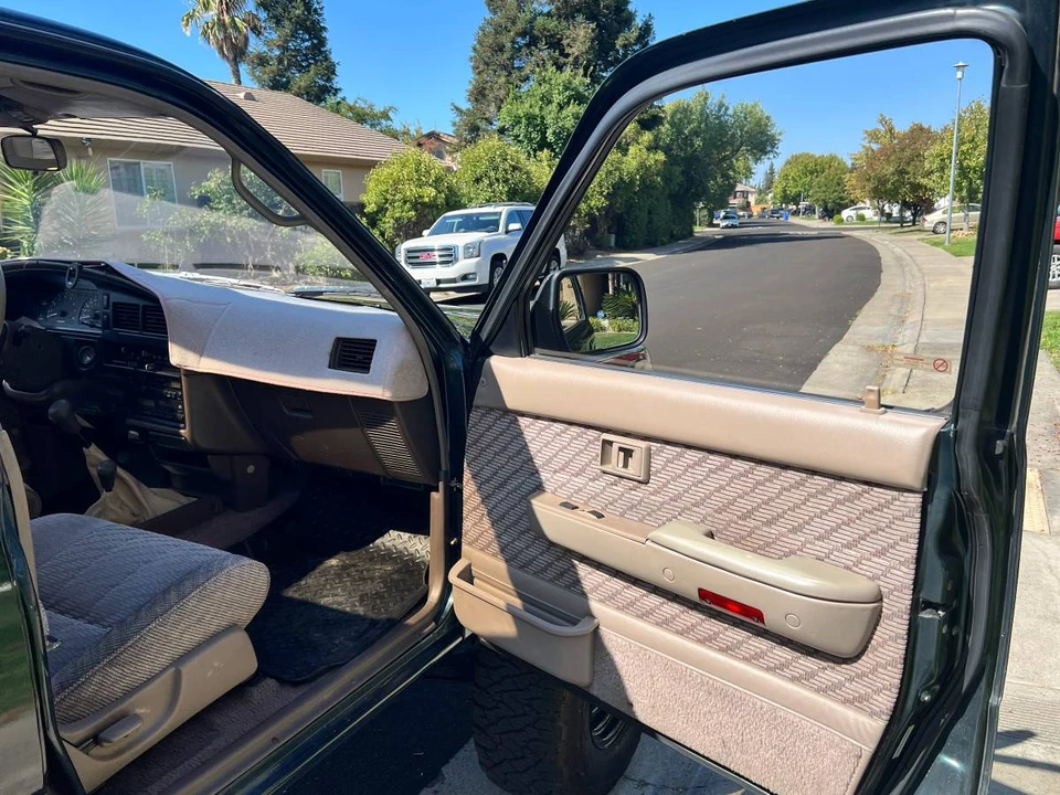 1995 Toyota 4Runner 2nd Gen - Image 13 of 24