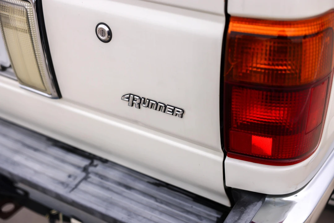 1995 Toyota 4Runner 2nd Gen - Image 19 of 31