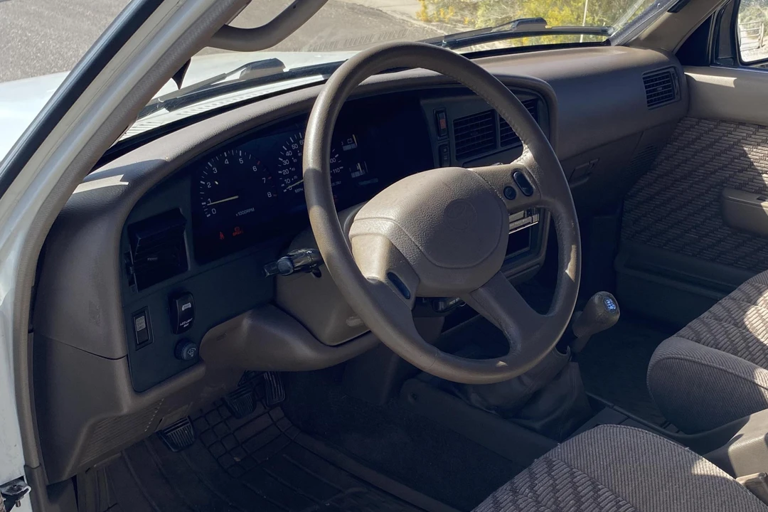 1995 Toyota 4Runner 2nd Gen - Image 17 of 31