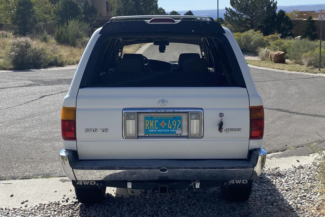 1995 Toyota 4Runner 2nd Gen - Image 5 of 31