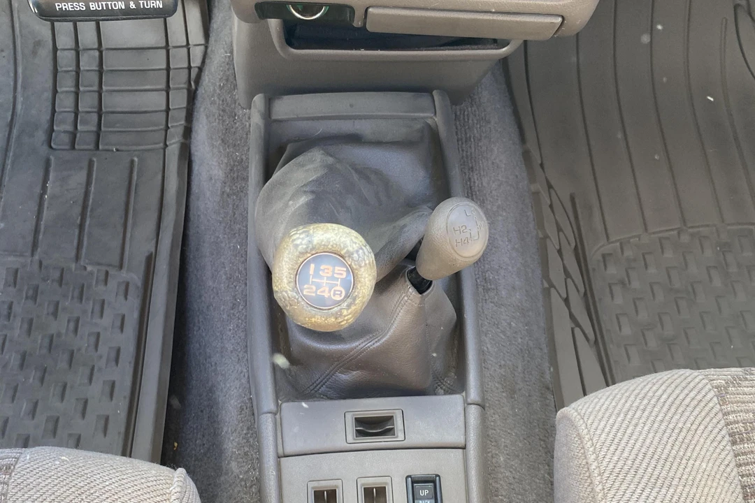 1995 Toyota 4Runner 2nd Gen - Image 19 of 31