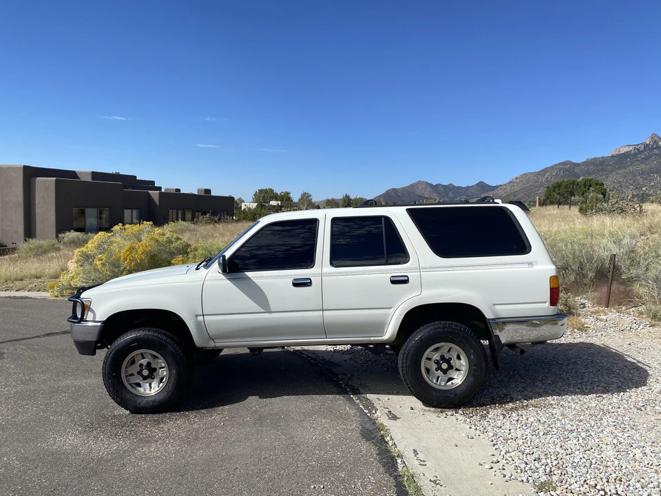 1995 Toyota 4Runner 2nd Gen - Image 7 of 31