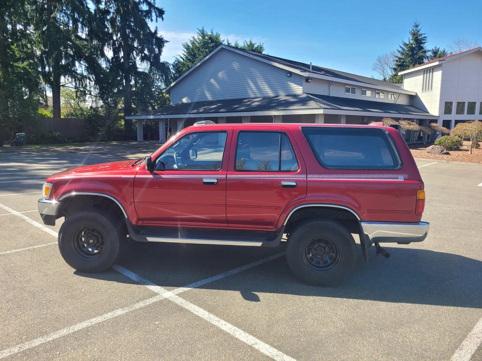 1995 Toyota 4Runner 2nd Gen - Image 14 of 31