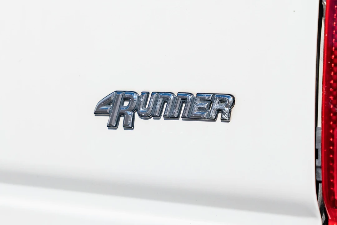 1995 Toyota 4Runner 2nd Gen - Image 13 of 31