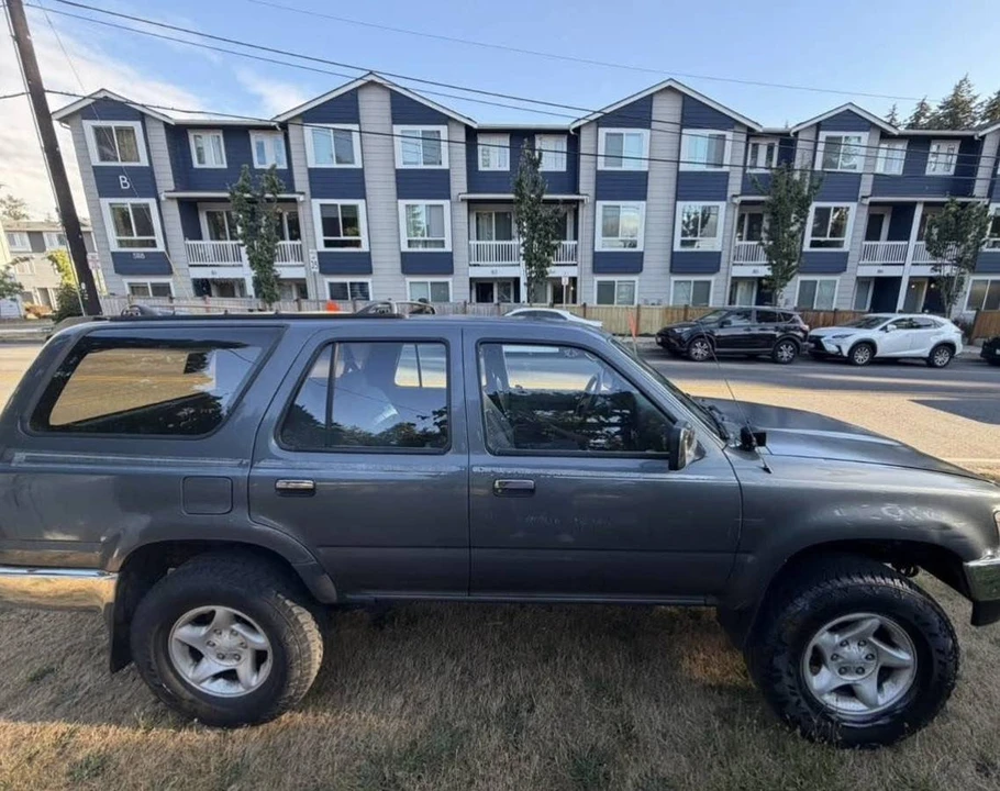 1995 Toyota 4Runner 2nd Gen - Image 5 of 11