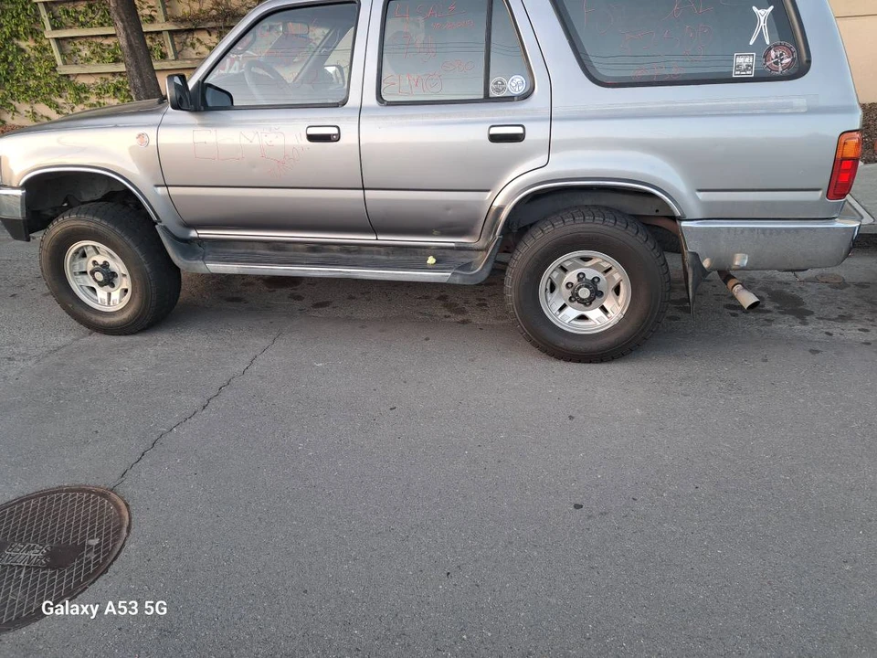 1995 Toyota 4Runner 2nd Gen - Image 2 of 14