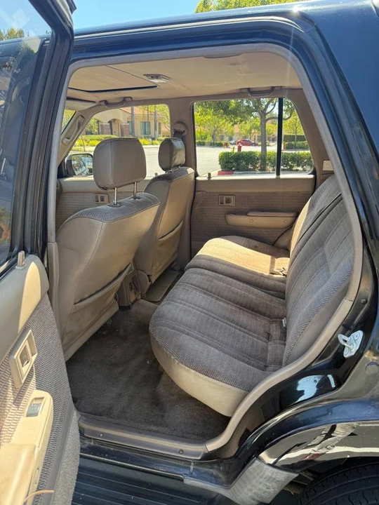 1995 Toyota 4Runner 2nd Gen - Image 8 of 11