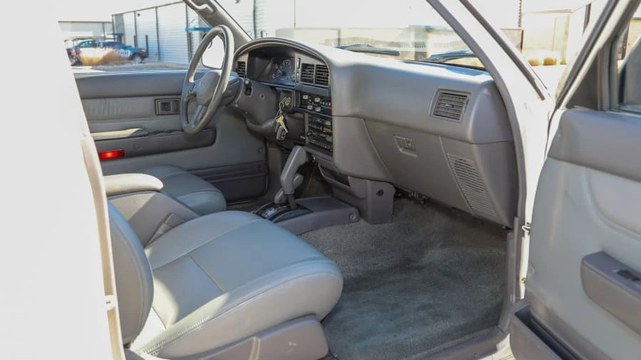 1995 Toyota 4Runner 2nd Gen - Image 8 of 29