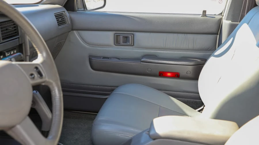 1995 Toyota 4Runner 2nd Gen - Image 11 of 29