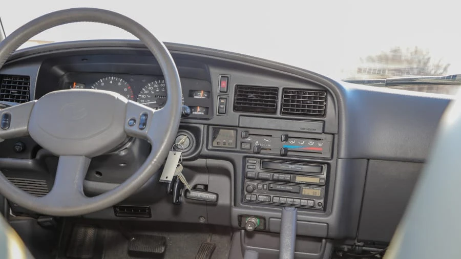 1995 Toyota 4Runner 2nd Gen - Image 13 of 29