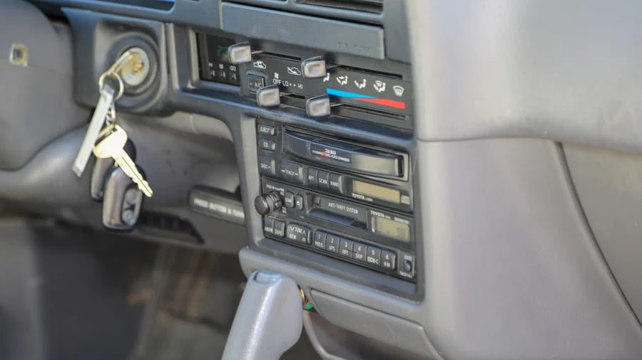 1995 Toyota 4Runner 2nd Gen - Image 18 of 29