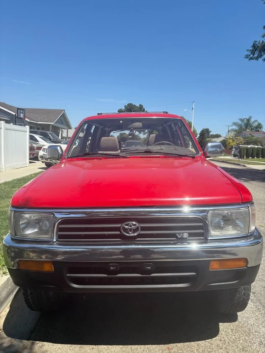 1995 Toyota 4Runner 2nd Gen - Image 2 of 10