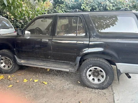 1995 Toyota 4Runner SR5 Premium Sport Utility 4D