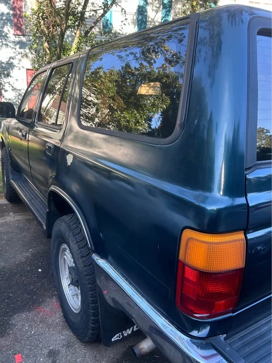 1995 Toyota 4Runner 2nd Gen - Image 3 of 12