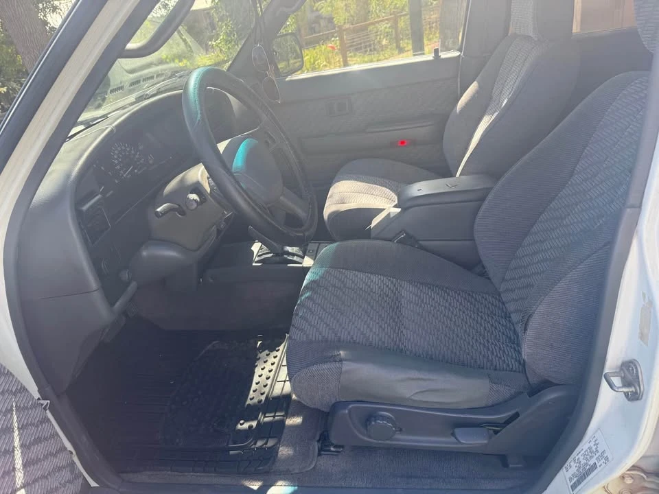 1995 Toyota 4Runner 2nd Gen - Image 5 of 18
