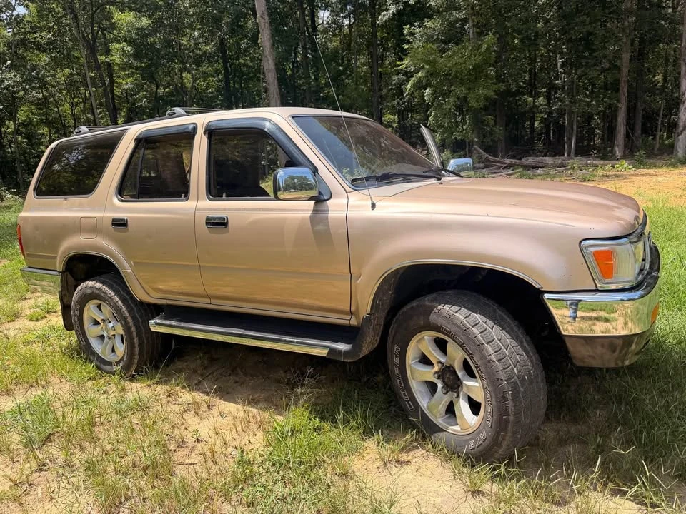 1995 Toyota 4Runner 2nd Gen - Image 5 of 8