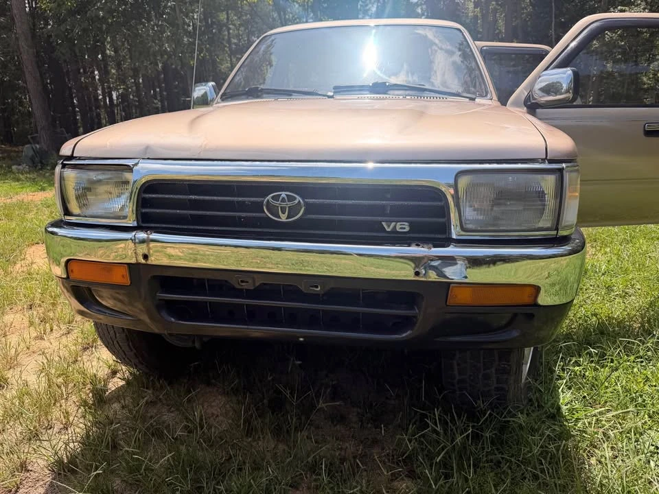 1995 Toyota 4Runner 2nd Gen - Image 2 of 8