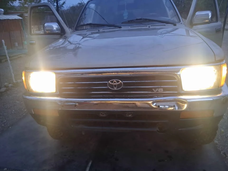 1995 Toyota 4Runner 2nd Gen - Image 14 of 19