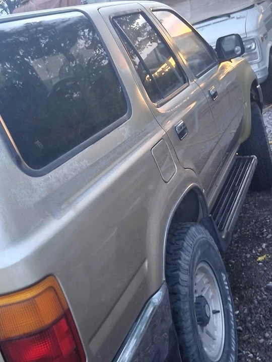 1995 Toyota 4Runner 2nd Gen - Image 11 of 19