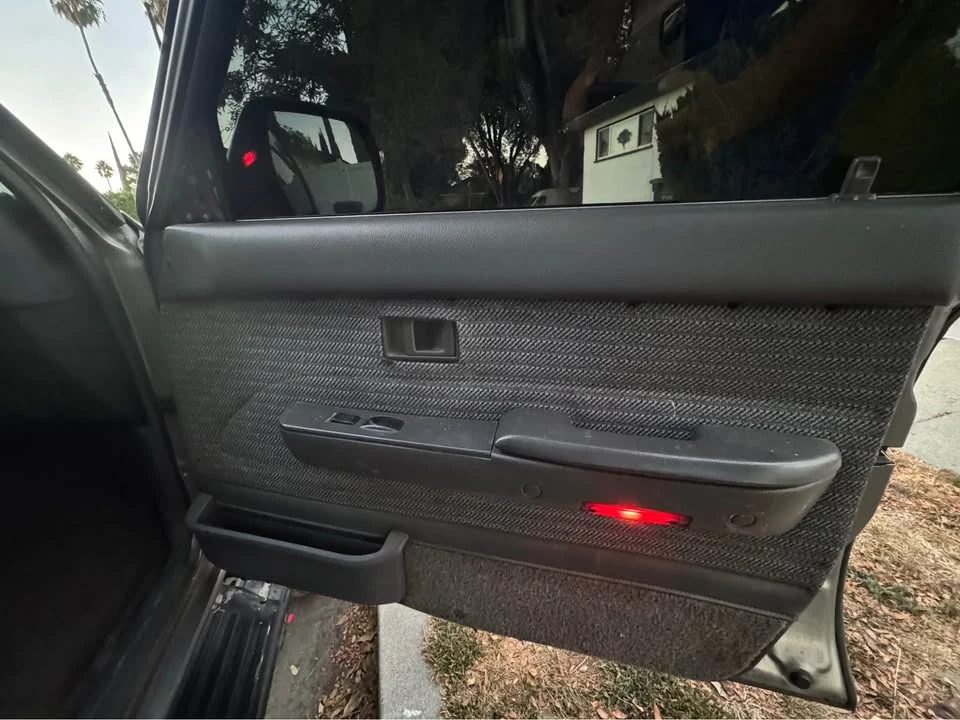 1995 Toyota 4Runner 2nd Gen - Image 6 of 8