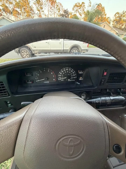 1995 Toyota 4Runner 2nd Gen - Image 9 of 14
