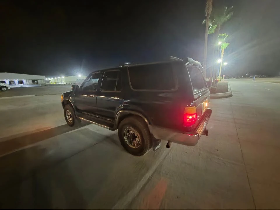 1995 Toyota 4Runner 2nd Gen - Image 7 of 19