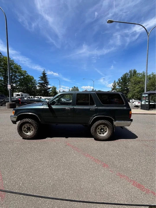 1995 Toyota 4Runner 2nd Gen - Image 4 of 12