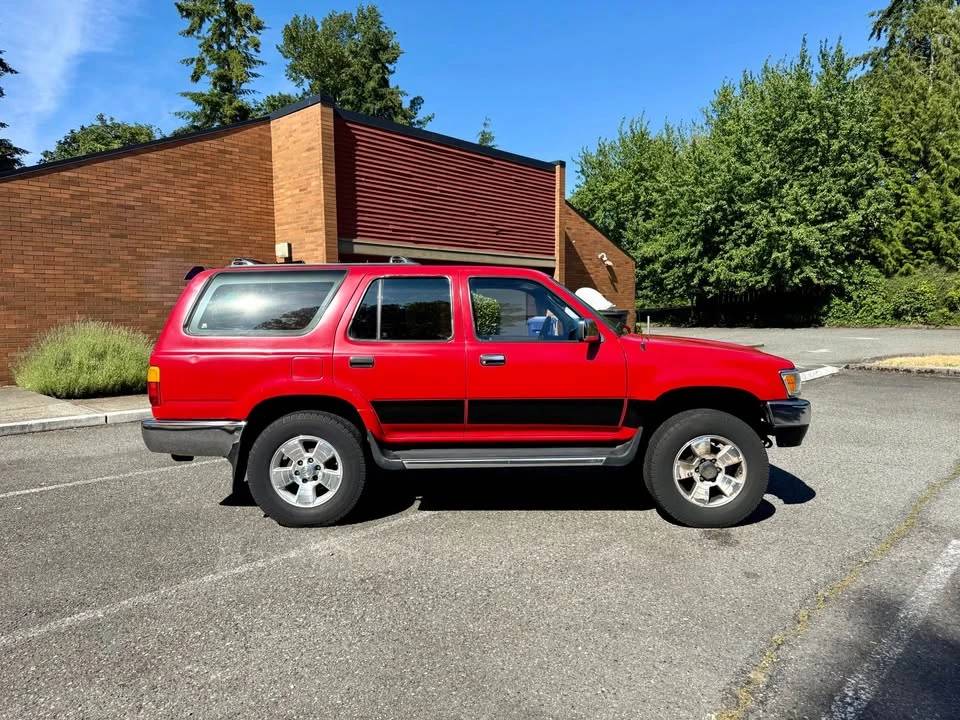 1995 Toyota 4Runner 2nd Gen - Image 2 of 18