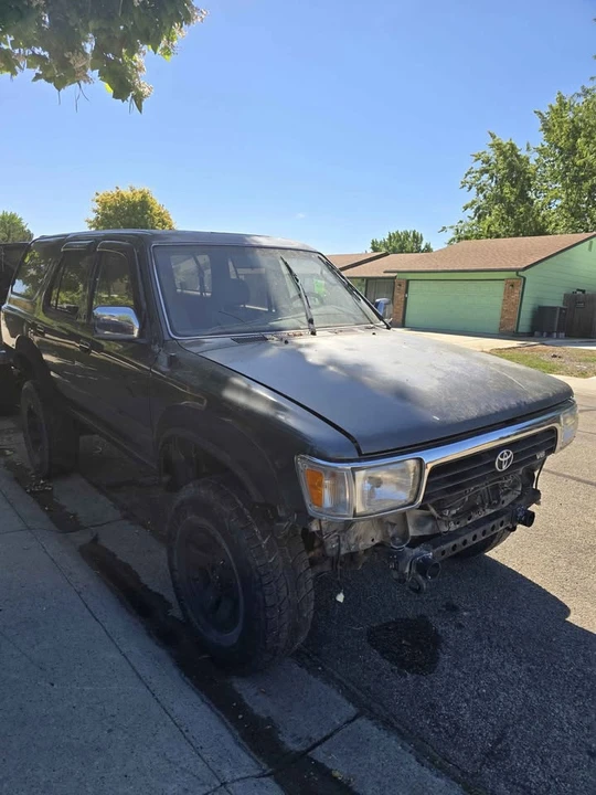 1995 Toyota 4Runner 2nd Gen - Image 2 of 11