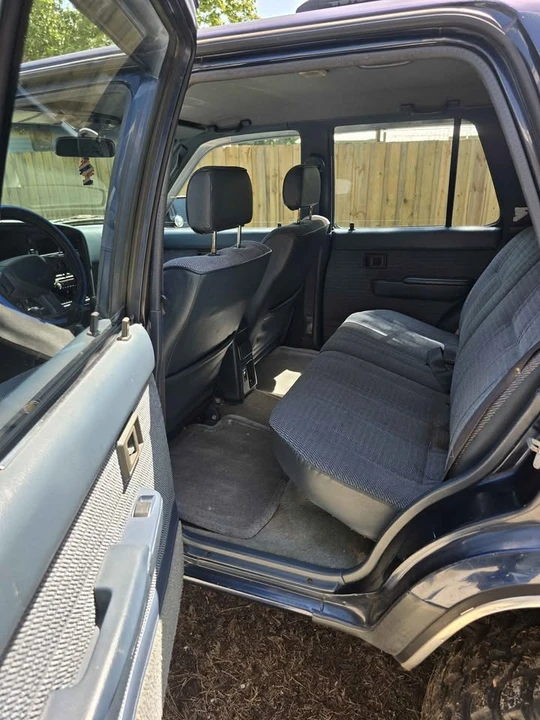 1995 Toyota 4Runner 2nd Gen - Image 9 of 12