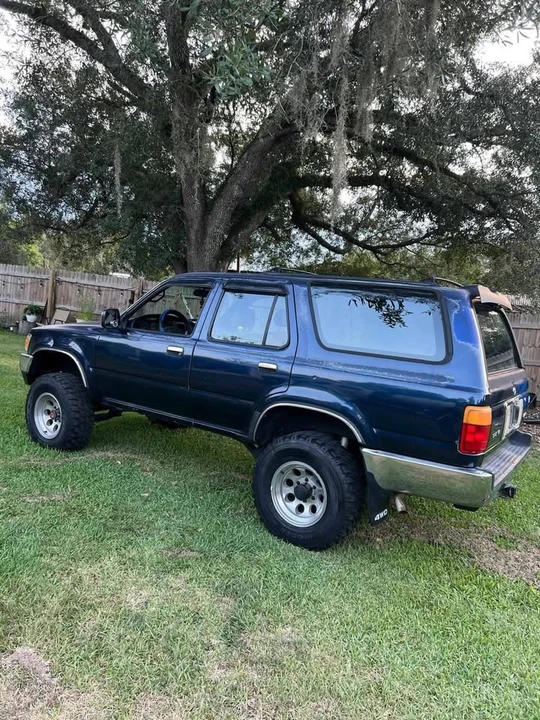 1995 Toyota 4Runner 2nd Gen - Image 3 of 12
