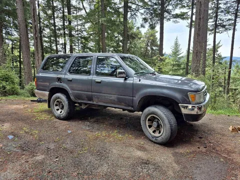 1995 Toyota 4Runner SR5 Sport Utility 4D