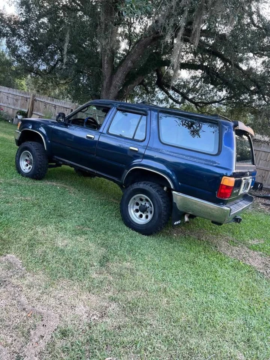 1995 Toyota 4Runner 2nd Gen - Image 5 of 12