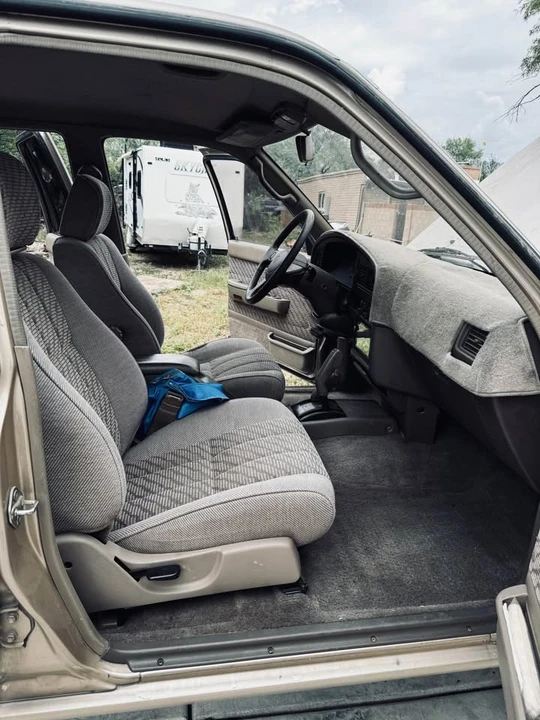 1995 Toyota 4Runner 2nd Gen - Image 12 of 16