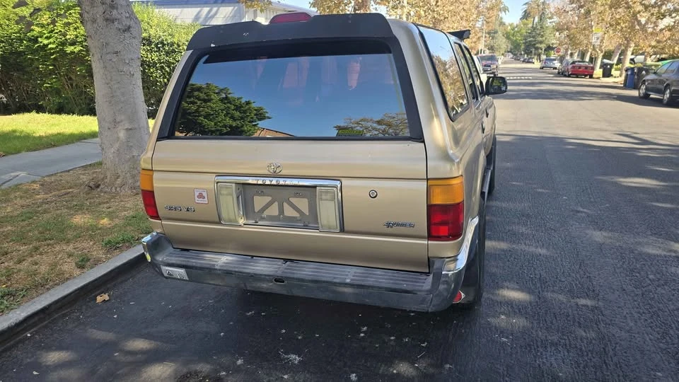 1995 Toyota 4Runner 2nd Gen - Image 6 of 13