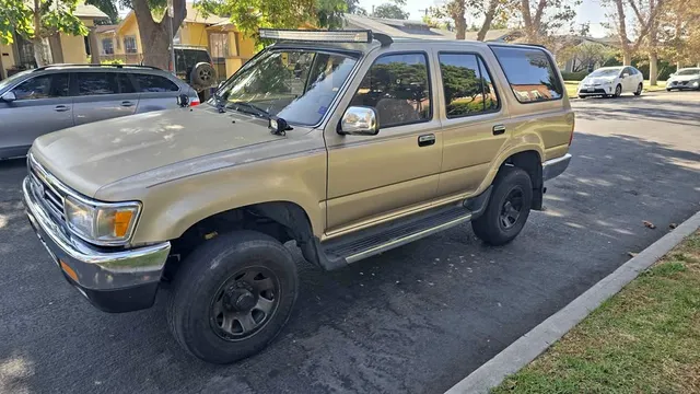 1995 Toyota 4Runner SR5 Sport Utility 4D